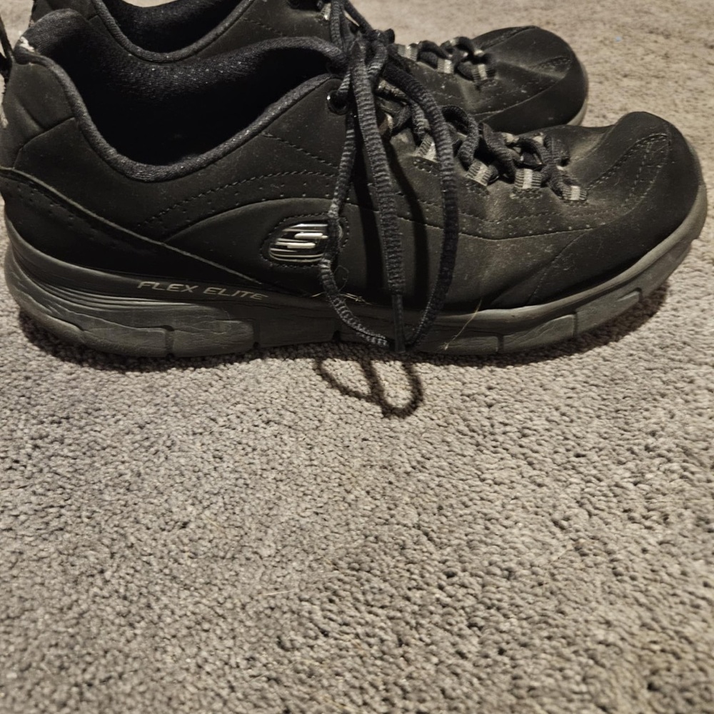 Skechers Women's Black Flex Elite Sneakers